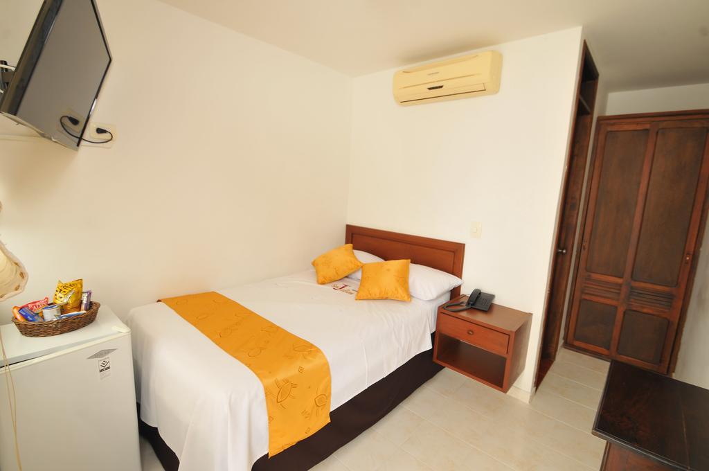 Hotel San Julian Buga Chambre photo